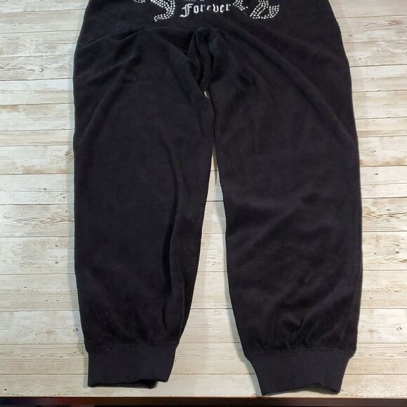 Like New Black Rhinestone Juicy Couture Velour Velvet Y2K Inspired Joggers Pants - Picture 8 of 13